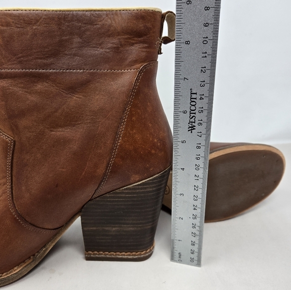 Timberland Womens Bootie Size 10 Marge Short Pull On Carmel Leather Chunk Heels - Picture 8 of 10